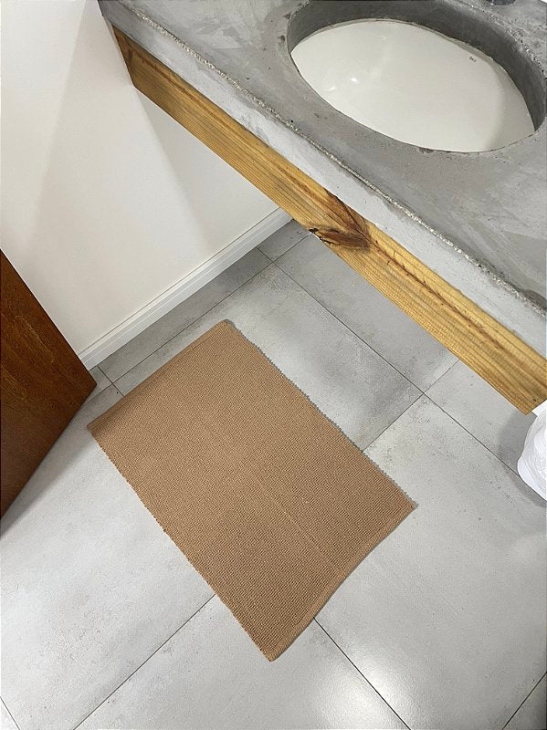 Tapetinho de linha liso caramelo 50 x 80 cm