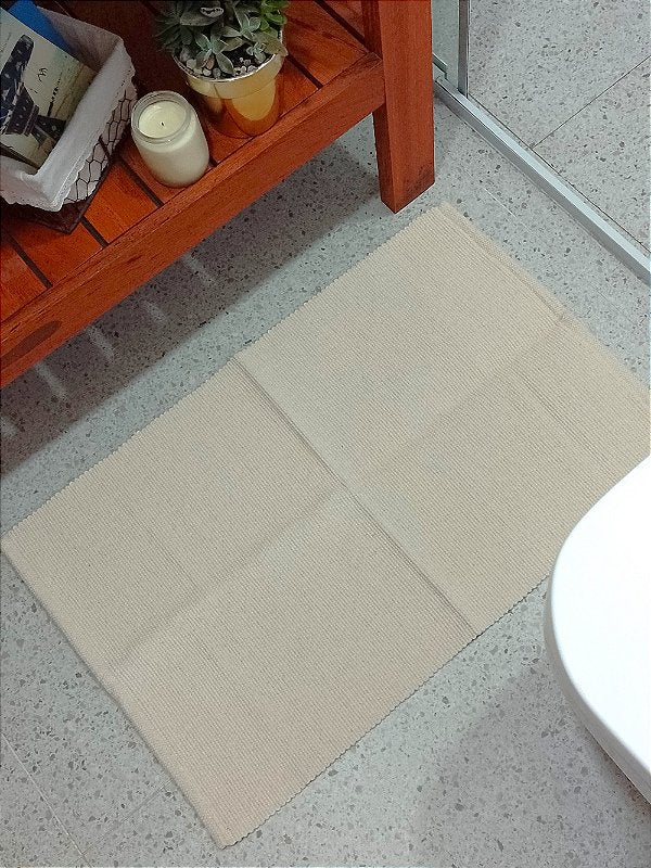 Tapetinho de linha liso cru 50 x 80 cm