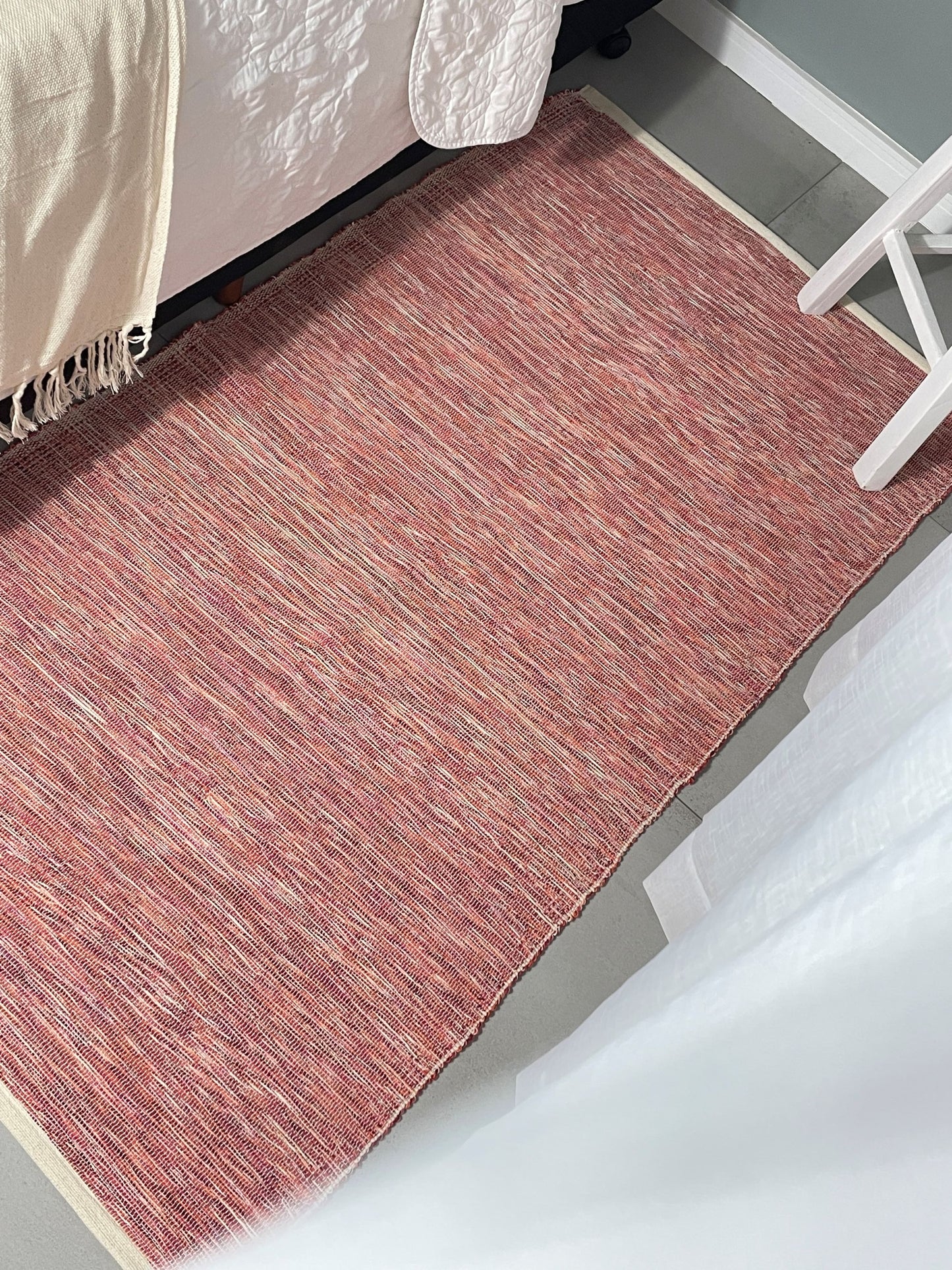 Tapete Blend Cereja Beira Cama