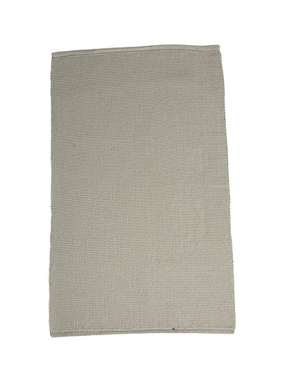 Tapetinho de linha liso cru 50 x 80 cm