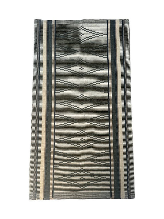Tapete Curadoria Médio Tribo verde musgo 77 x 140 cm