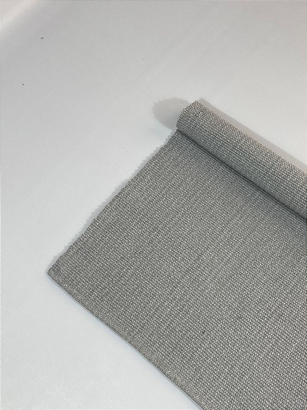 Tapetinho de linha liso cinza 50 x 80 cm