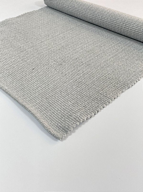 Tapetinho de linha liso cinza 50 x 80 cm