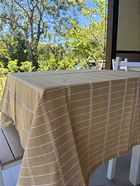 Toalha de Mesa Básica Verde 150x150